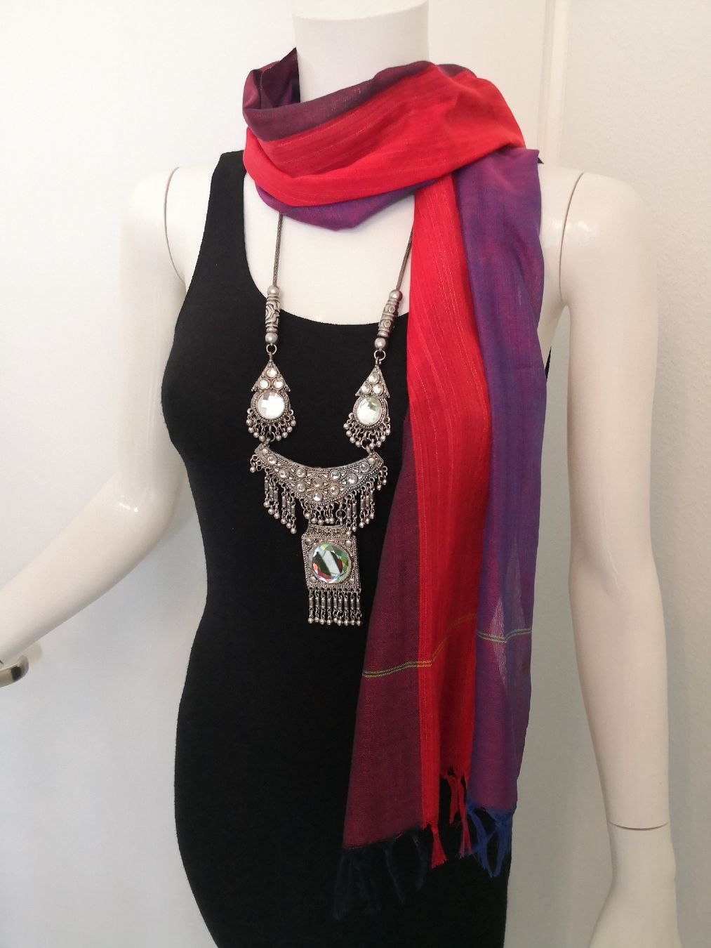 Foulards, Tücher & Schals: 🤩BOHO-CHIC SCHAL ROT-VIOLET NEU – Neu (gemäss Beschreibung) aus Olten von Naja-Twins-Twins 1
