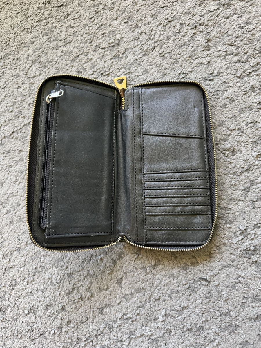 Mango Portemonnaie: Portefeuille femme Mango Touch python 19x10cm bon état – Neu (gemäss Beschreibung) aus Genève von eth_6qs6 2