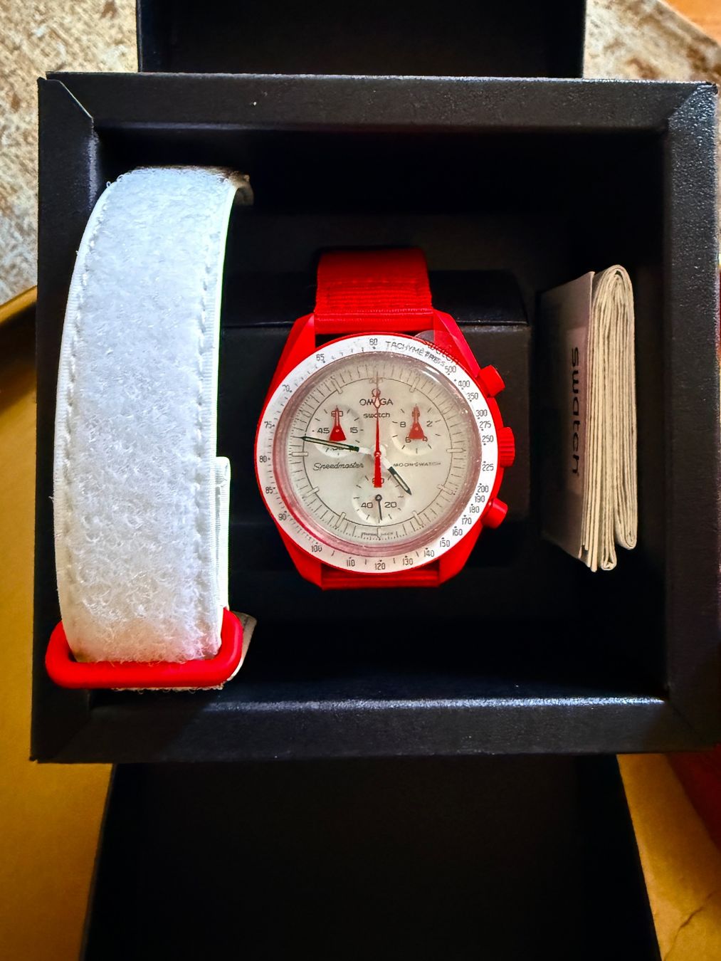 Swatch Uhren: SWATCH Moonswatch MARS – Neu (gemäss Beschreibung) aus Genève von mar_g5r2