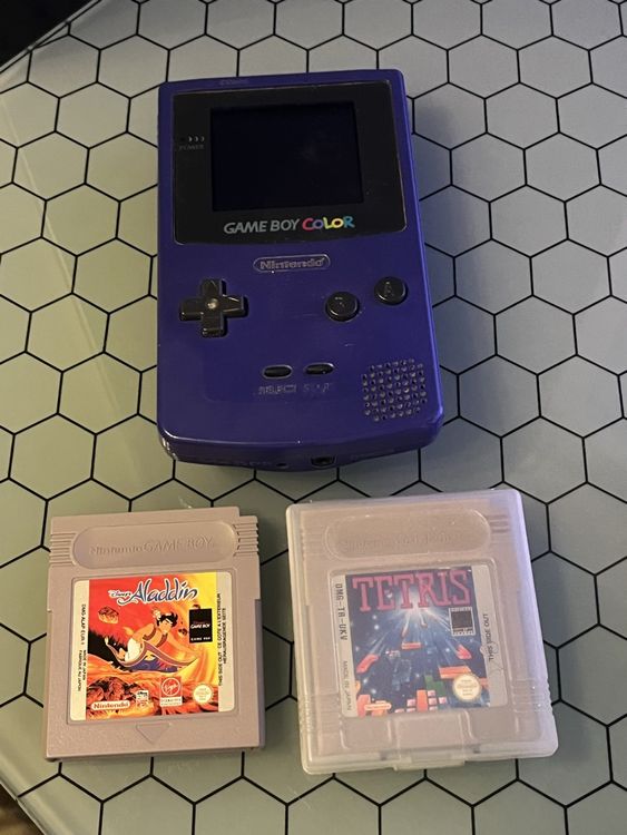 Gameboy Color + 2 Spiele (Gebraucht) in Reinach BL für CHF 75 – mit ...