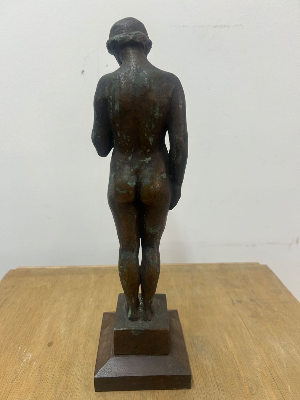 Skulpturen & Statuen: antike Bronzestatuette eines weiblichen Aktes ca. um 1900 – Gebraucht aus Zürich von Levelart 2