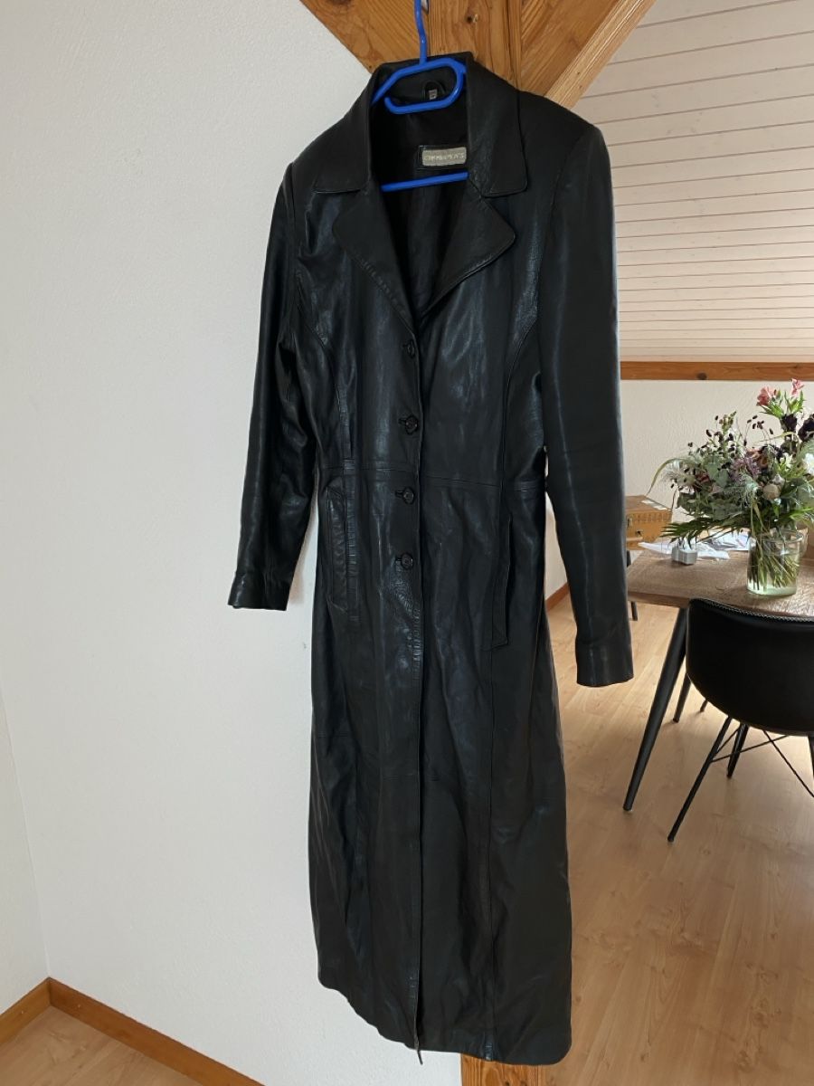 Cappotti: Echter leder Mantel – Usato da Luzern venduto da AlinaParche 1
