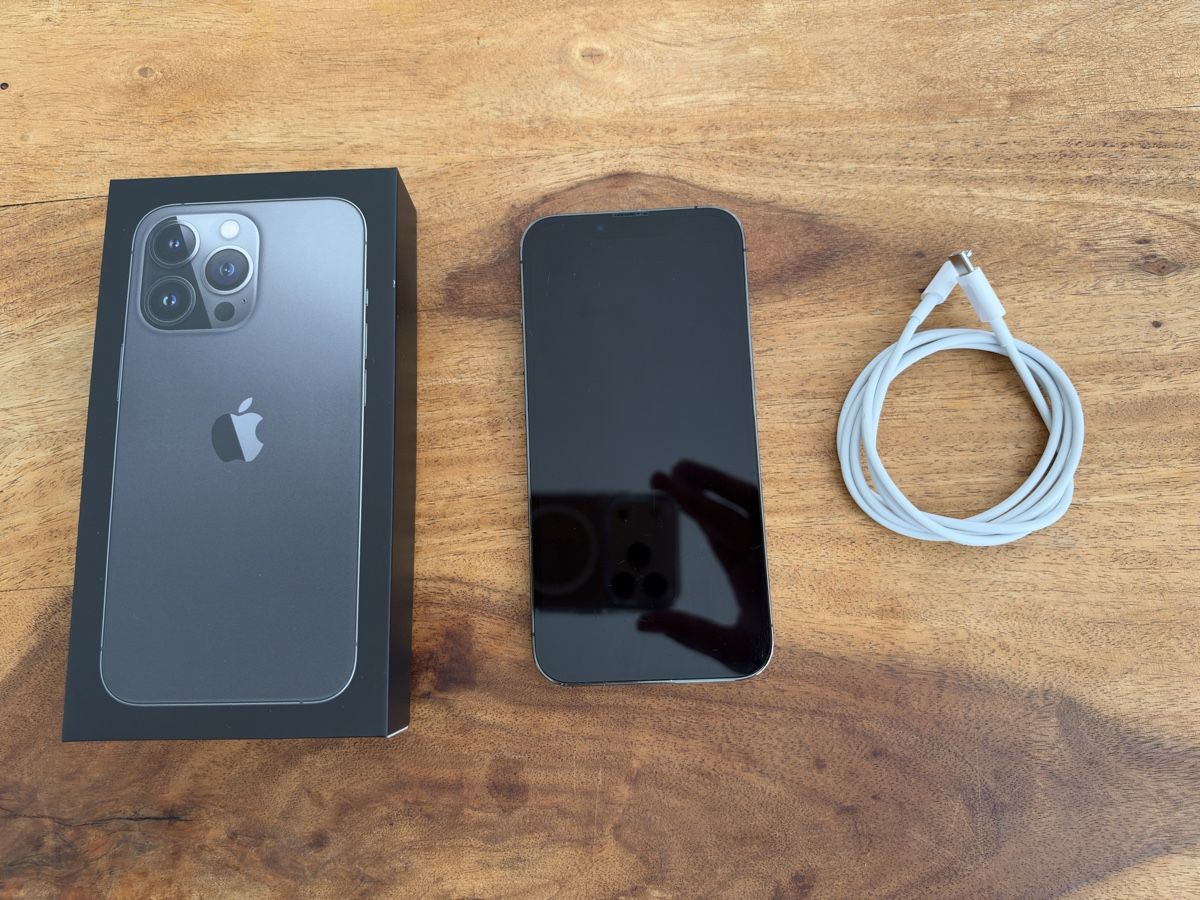 Apple Portables: Apple iPhone 13 Pro graphit mit OVP gebraucht – D'occasion à Emmen par Mark_James