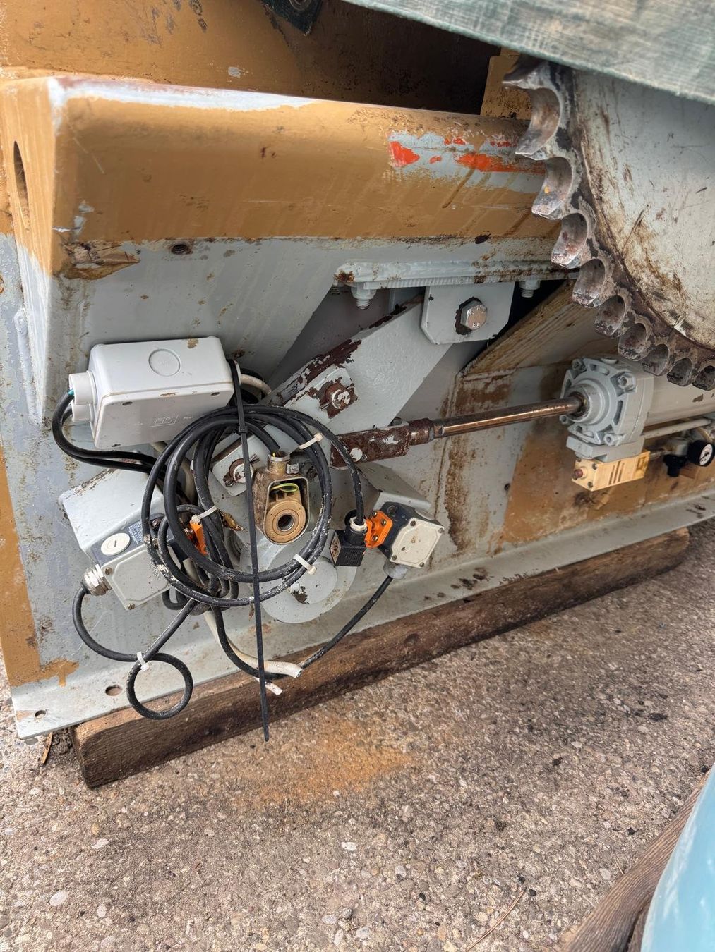Alle Maschinen: Chargenmischer Bühler AG 2000l – Gebraucht aus Herznach von Hohlag 7