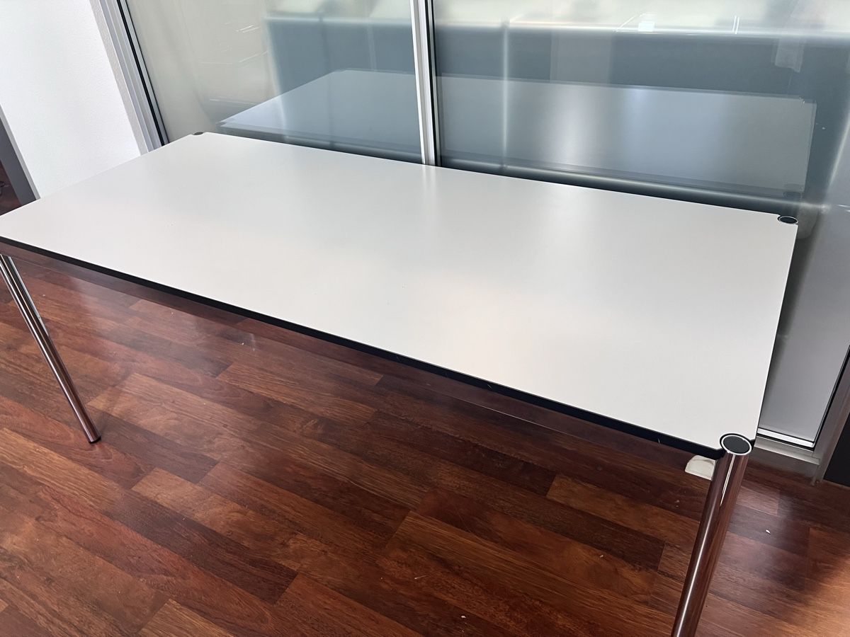 USM Tische: Table USM haller 175x75 Gris Clair/Chromé – Gebraucht aus Lausanne von loz_yp8x 1