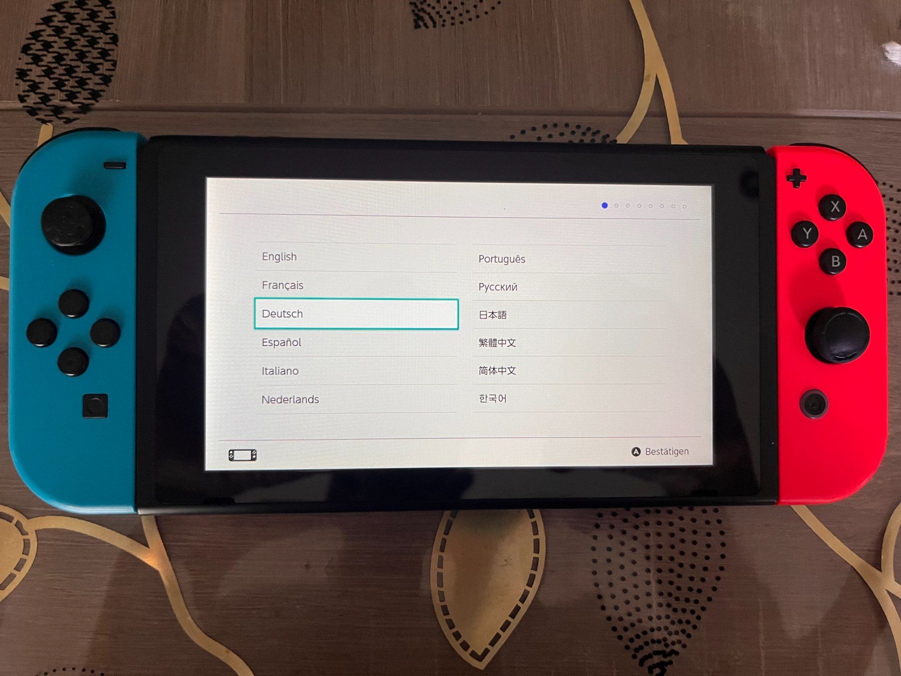 Nintendo Konsolen: Nintendo Switch complète / komplett + 4 Joy-Con – Gebraucht aus Vionnaz von Rseawolf 3