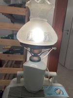 Lampe mit Porzellansockel