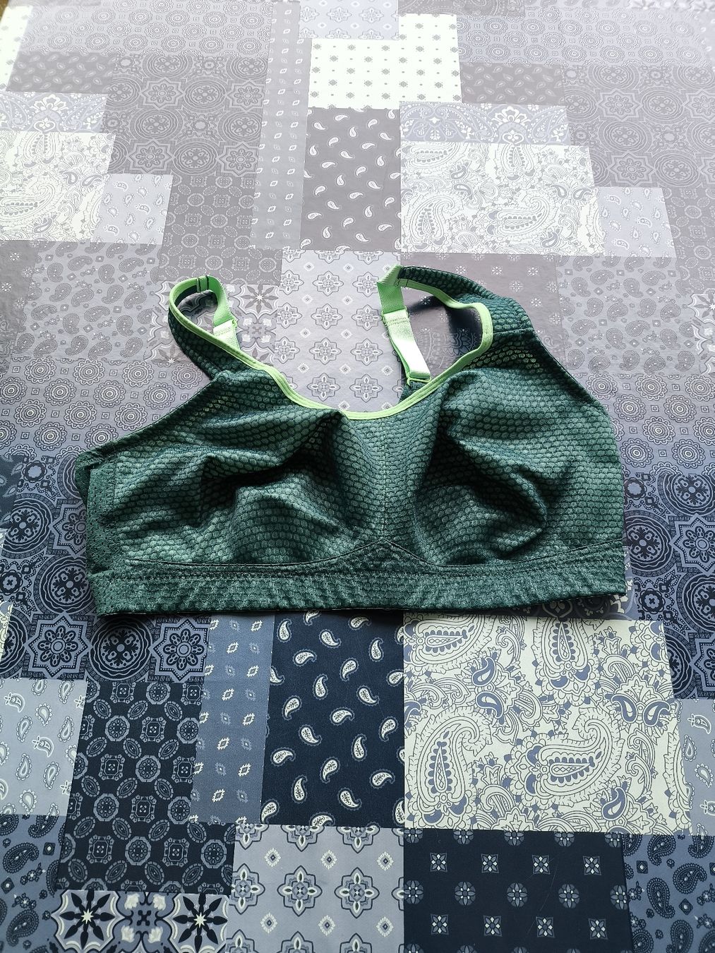 Altra biancheria intima: Sport BH Gr.100C Bon Prix – Usato da Burgdorf venduto da Ropajesi