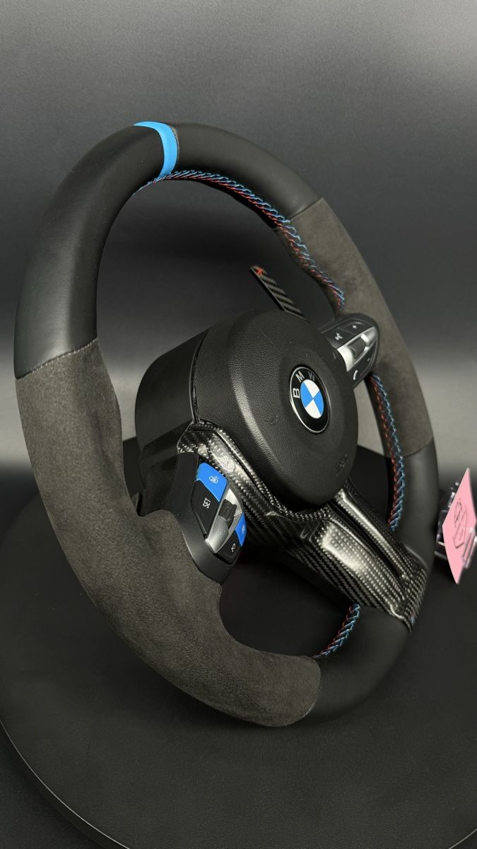 BMW Alle Autoersatzteile: BMW MPERFORMANCE Leder/Carbon/Alcantara **AUF LAGER** – Neu und originalverpackt aus Oensingen von custom_lenkraeder 2