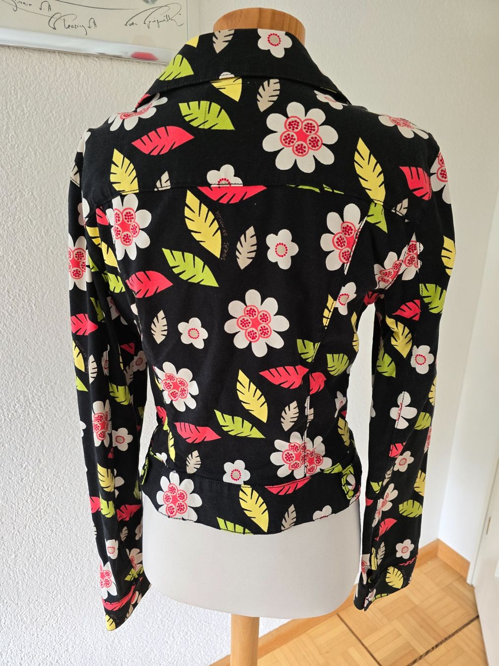 Moschino Giacche: Moschino Jacke Gr. 36 – Usato da Bottmingen venduto da sandy_2 4