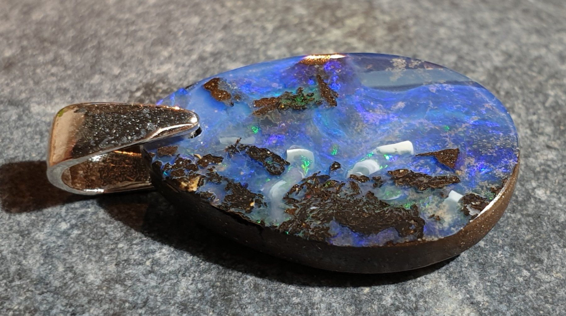 Ciondoli: Anhänger Boulder Opal. – Nuovo (secondo la descrizione) da Niederbüren venduto da Raphael014 1
