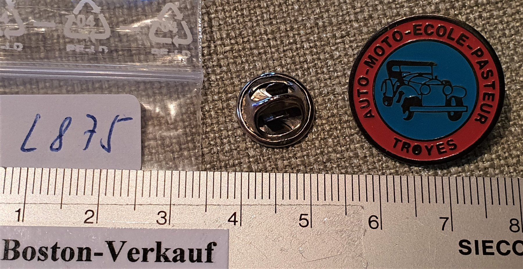 Plaketten & Abzeichen: L875 - Pin Auto Moto Ecole Pasteur Troyes - Oldtimer – Gebraucht aus Reinach BL von Boston-Verkauf 1