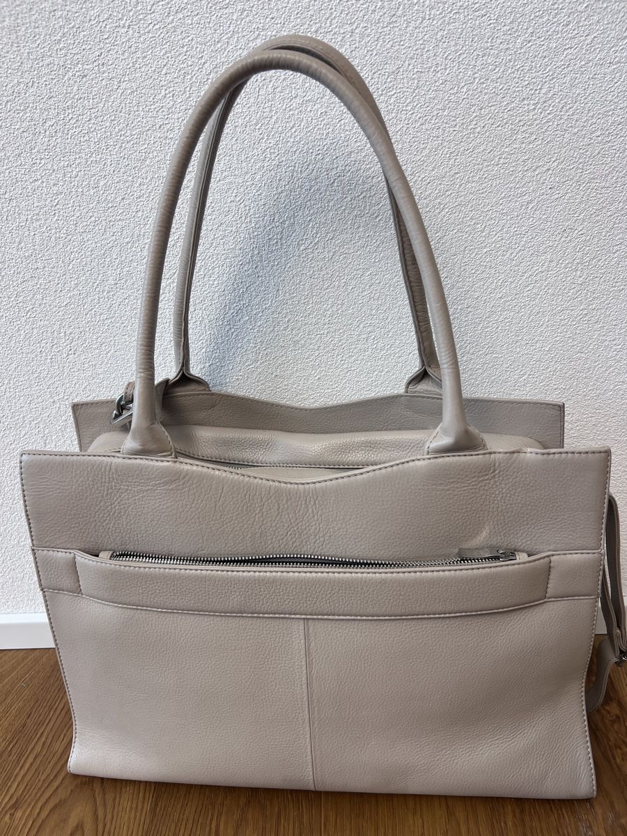 Koffer & Taschen: Genuine Leather Business Bag 15.6" vanilla – Gebraucht aus Gipf-Oberfrick von Sonne010203 4