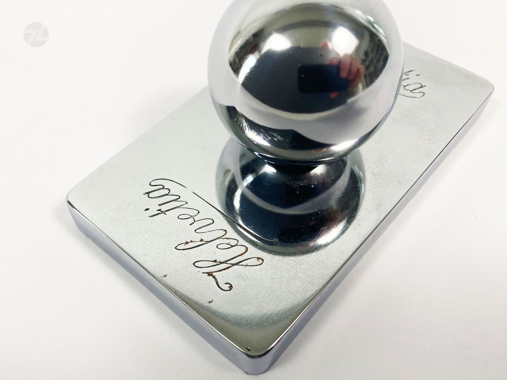 Chinesische Kalligraphie Briefbeschwerer 2er Set - Metall Papiergewichte