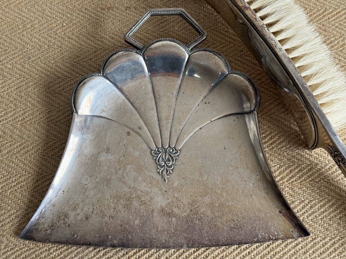 Set di posate: Vintage Tischkehrset versilbert WMF Fächer Fächermuster – Usato da Konolfingen venduto da petzipetz 1