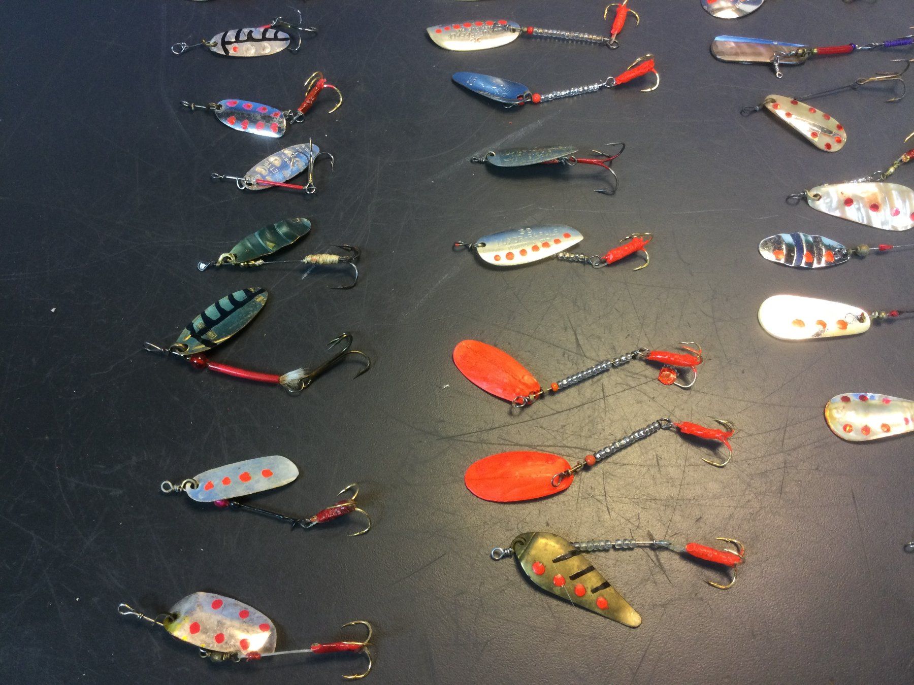 Esche: Posten fast neue Spinner Fischköder Löffel Angelhacken – Usato da Wangen SZ venduto da kuriosum12 5