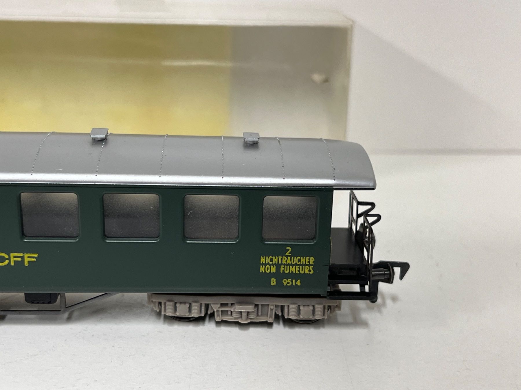 Fleischmann Modellini di ferrovie: Fleischmann 2.Kl. SBB CFF FFS  H0 DC – Usato da Neuenhof venduto da ludovicco 1