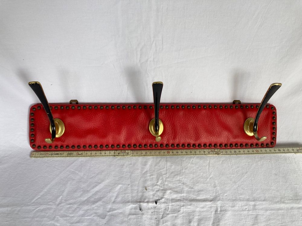 Portemanteau mural Hang it all Vitra / Eames (1953) - Rouge - Métal bois | Made In Design