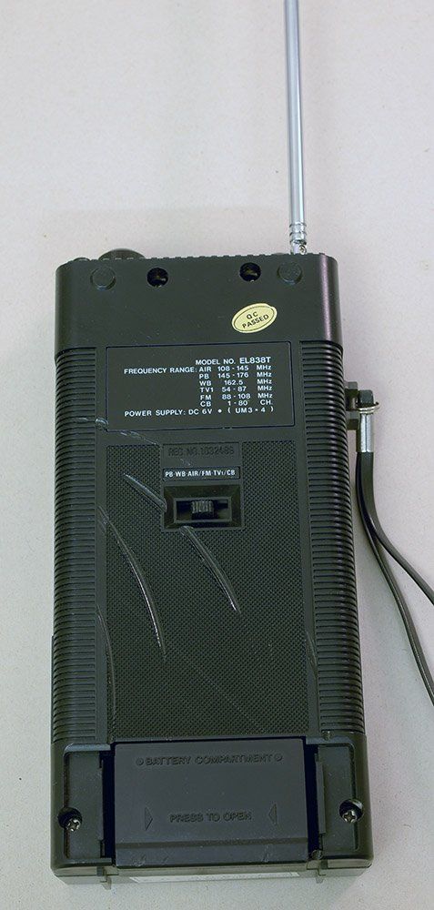 Ricevitori: INTERNATIONAL Multi-Band Compact Radio Receiver – Usato da Zürich venduto da nasowasX 1