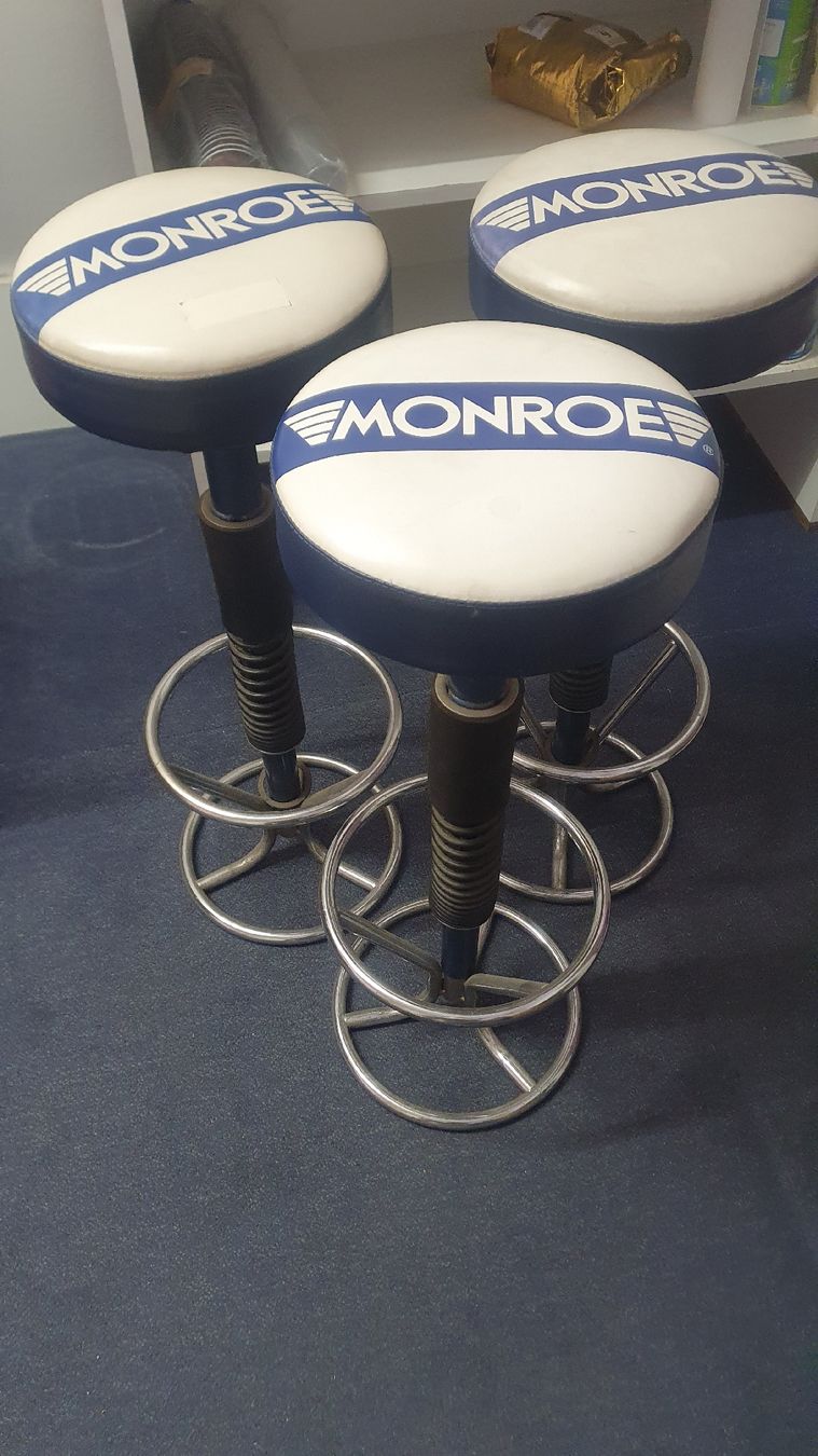 Hocker: Barhocker – Gebraucht aus Maienfeld von RobofixAG