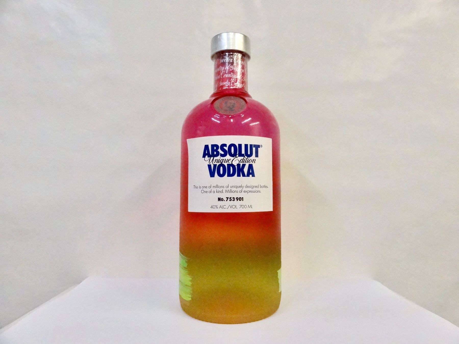 Absolut Vodka Spirituosen: 1 x ABSOLUT VODKA ABSOLUT UNIQUE Edition 2012 – Neu und originalverpackt aus Kerzers von zimmergruen
