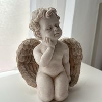 Grande statuette d’ange en céramique  