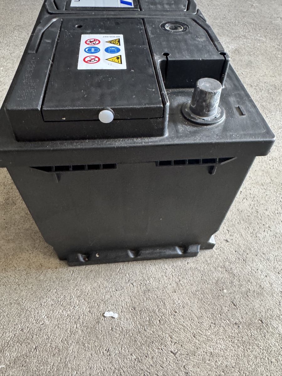 Varta Batteries: Auto Batterie  – D'occasion à Glattfelden par Nusa800 3