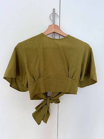 Grünes Oberteil Zara T-Shirt Grösse M