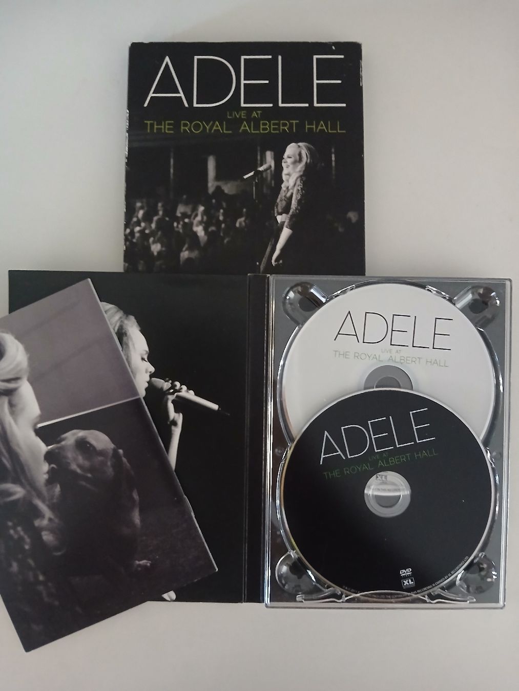 Tutti i DVDs: Adele Royal Albert Hall CD/DVD used – Usato da Berikon venduto da pil_thm8