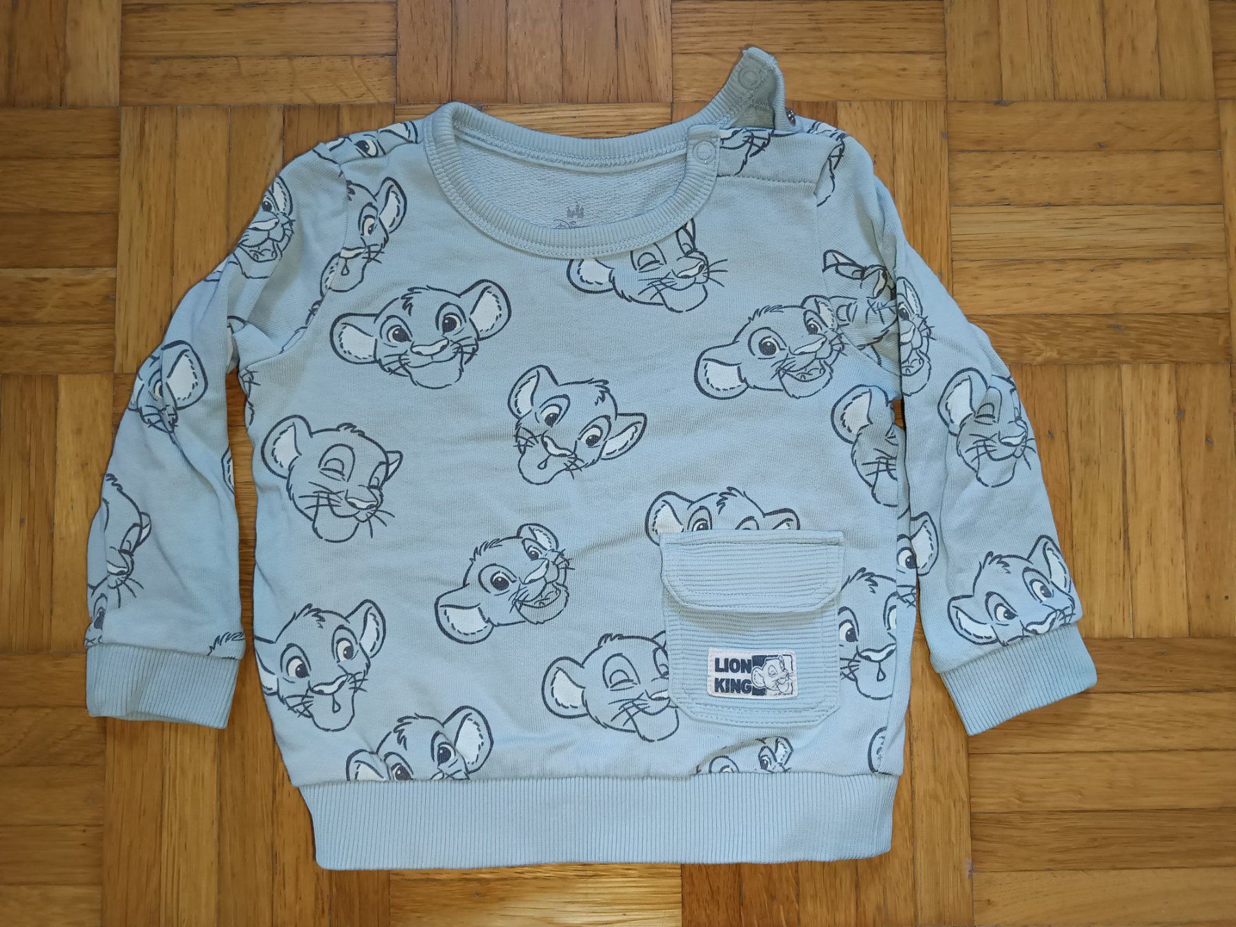 C&A Pullover & Sweatshirts: Pullover Disney Lion King  C&A Gr. 74 – Gebraucht aus Gattikon von HeyHeyLyla