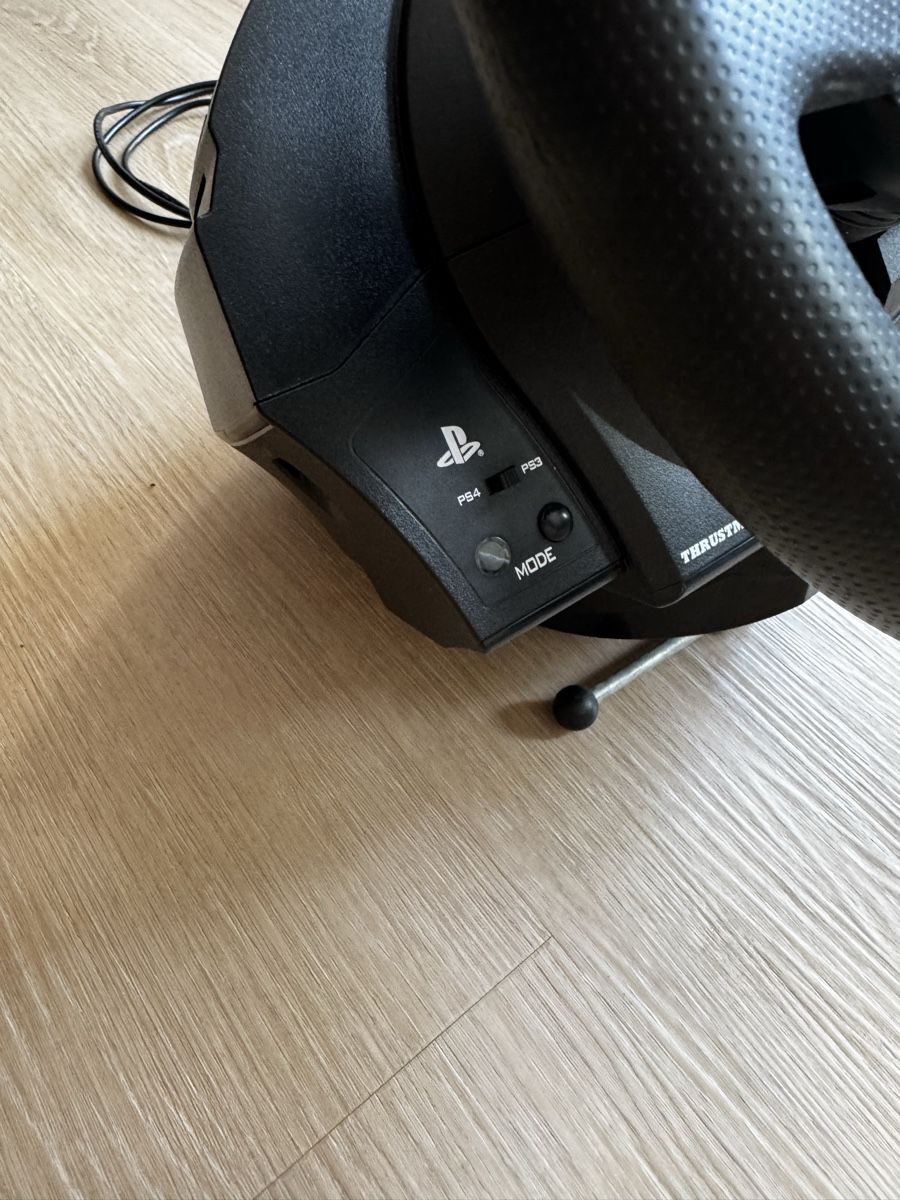 Thrustmaster Controller: Thrustmaster T300 RS – Gebraucht aus Zürich von eri_5qq9 1
