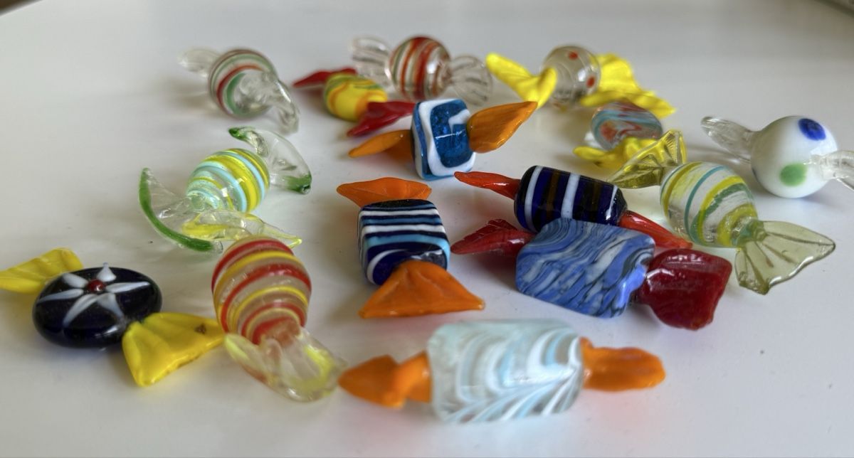 Murano Bicchieri: Bunte Glasbonbons, 15 Stk – Usato da Zürich venduto da Geniuss