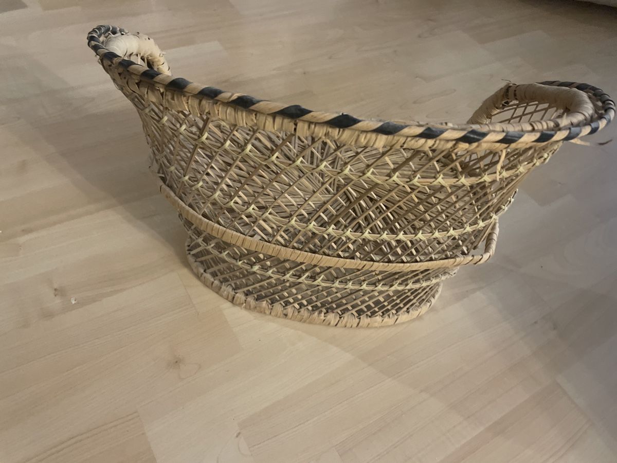 Spielzeuge: Geflochtener Puppenstuhl – Gebraucht aus Schaffhausen von Kolibri023 1