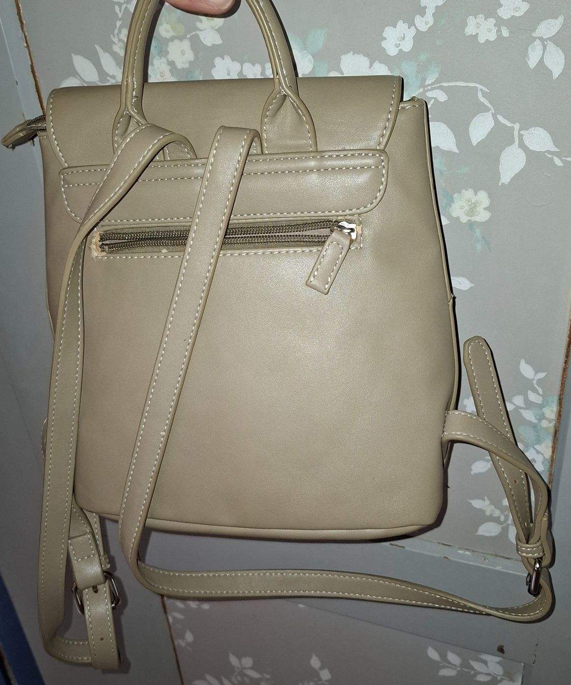 David Jones Zaini: Rucksack David Jones – Usato da st.gallen venduto da mona3 1