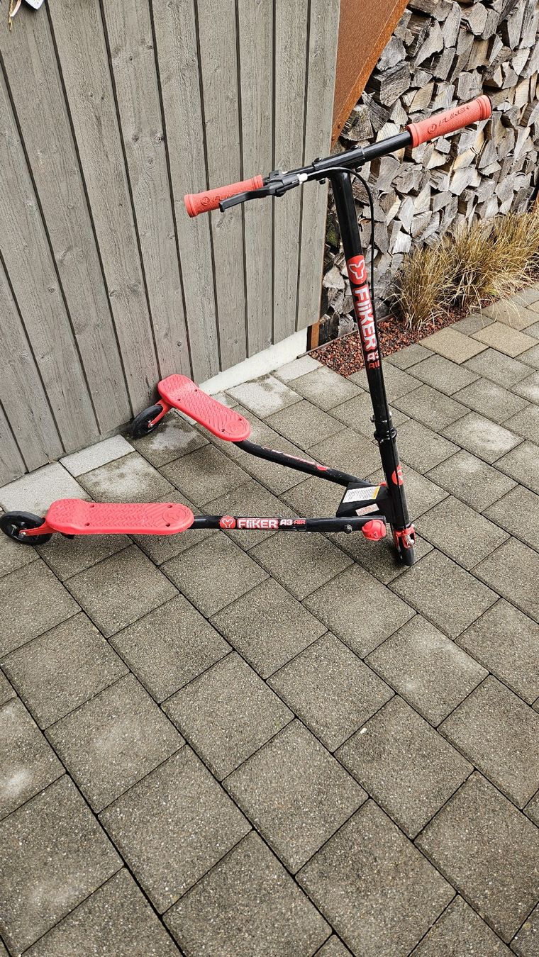 Veicoli per bambini: Fliker A3 Air – Usato da Rikon im Tösstal venduto da fragolina40 1
