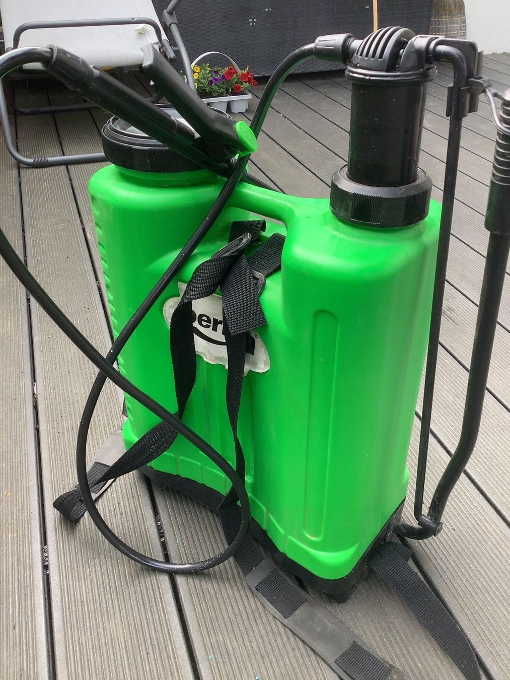 Tecnologia medica: Drucksprüher 20 L – Marke Berlan – Usato da Biel-Benken BL venduto da teakesj 1