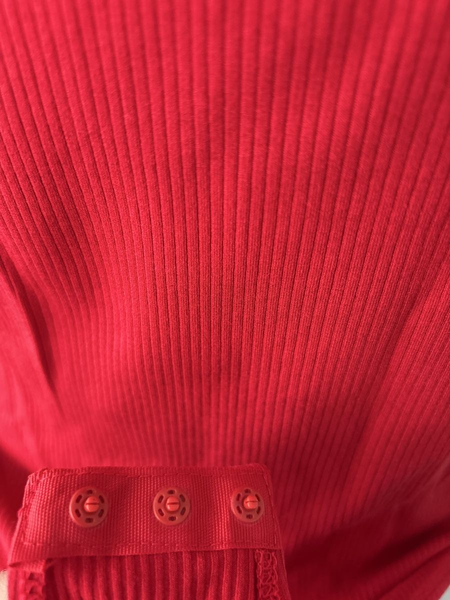 T-shirt: Roter Body mit Perlen – Nuovo (secondo la descrizione) da Muri AG venduto da ReBoutique 2