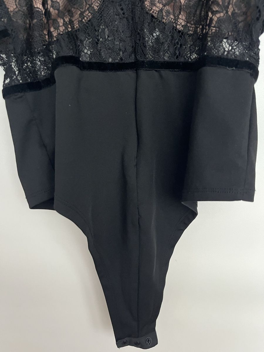 Top: Body dentelle – Usato da Neuchâtel venduto da Ariane_vn00 5