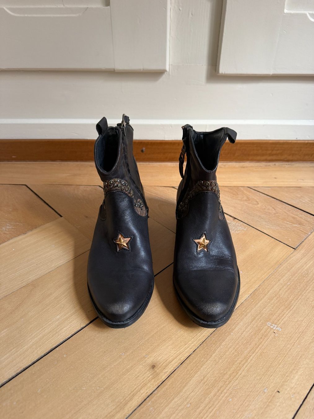 Scarpe da donna: ZOE - Leder Stiefelette schwarz 38 – Usato da Zürich venduto da Diazaio 1