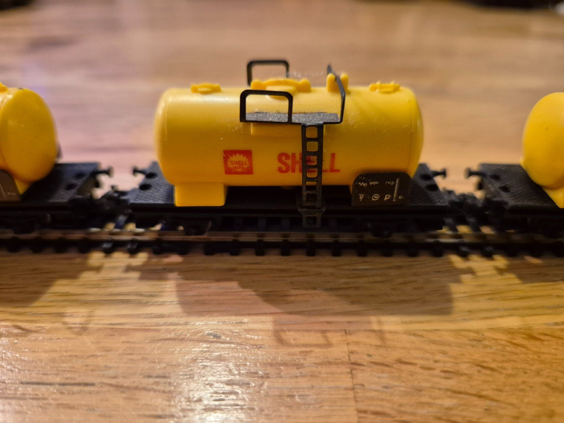 Lima Modellini di ferrovie: Spur N 3 Tankwagen SHELL Lima – Usato da Glattfelden venduto da ehschenker 2