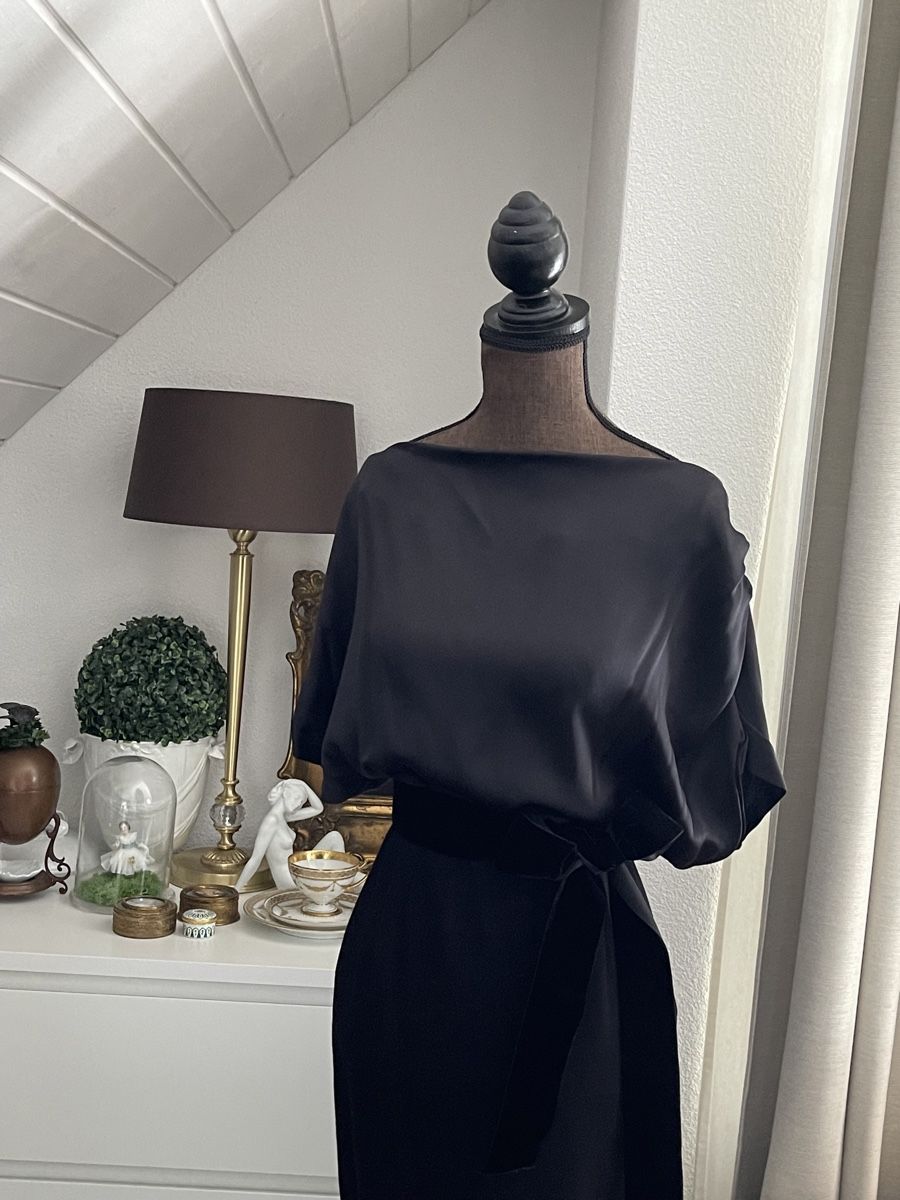 Valentino Vestiti: VALENTINO ROMA Wunderschöne Kleid XS – Usato da Winkel venduto da Glamour-Style 2