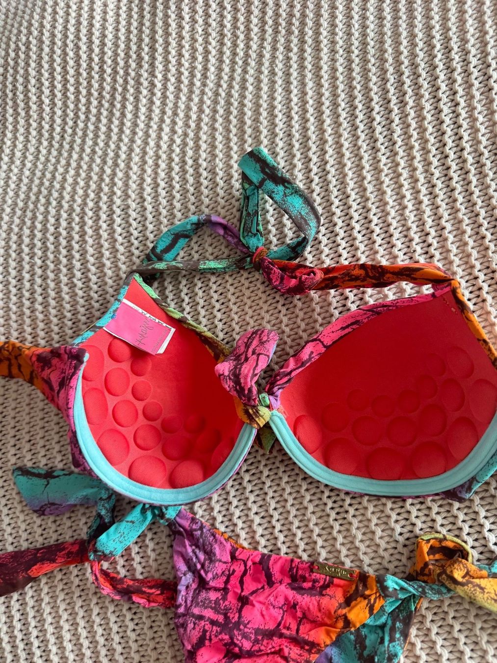 Maillots de bain & Bikinis: Maillot de bain coloré – D'occasion à Montreux par Izapeche811 2