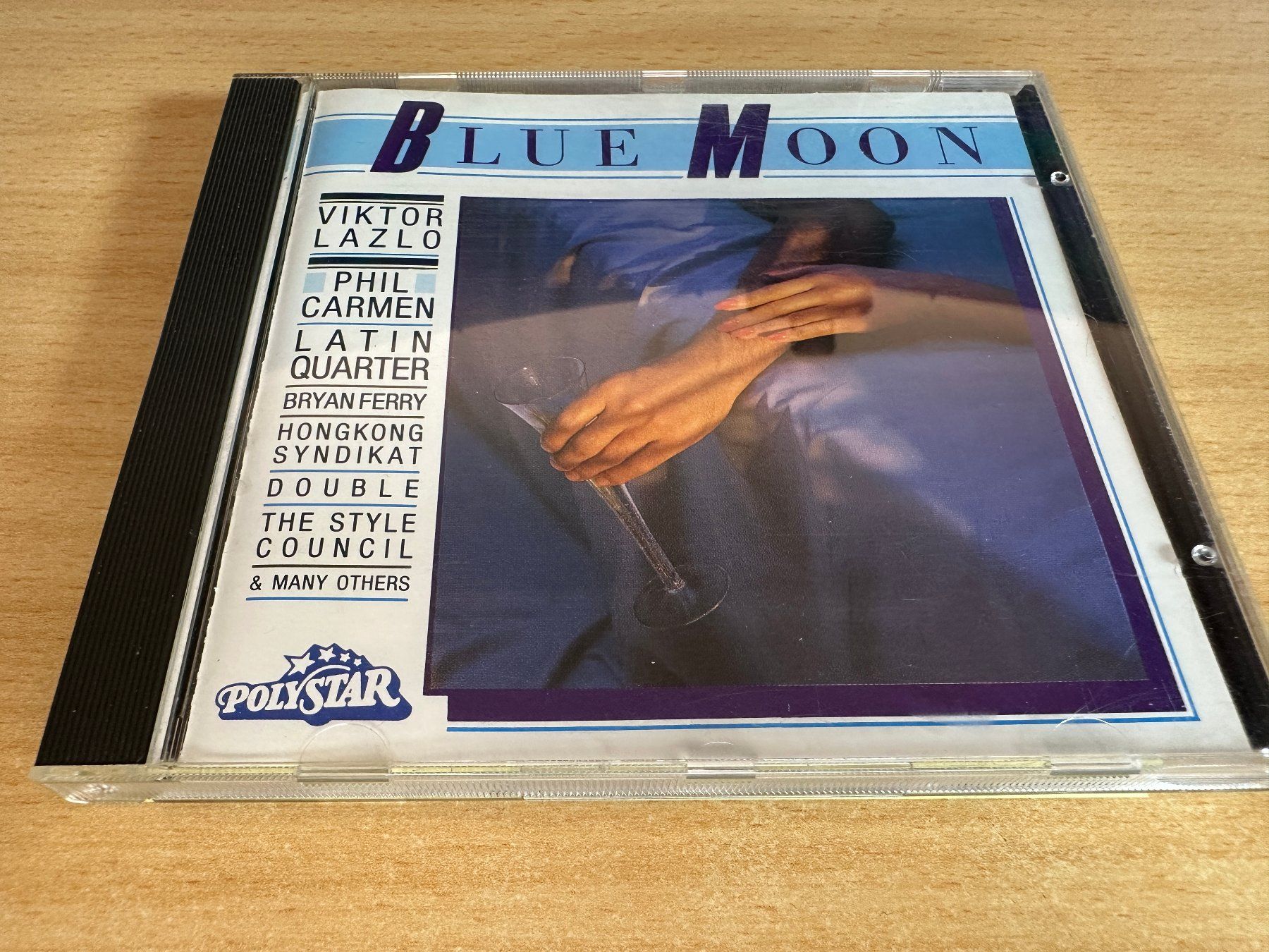 CD: Various – Blue Moon – Usato da Rikon im Tösstal venduto da Alpenmutz