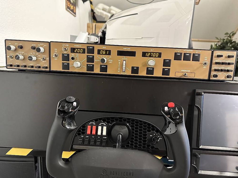 Boeing 747 control panel von Aerosoft (Gebraucht) in Niederbipp für CHF ...
