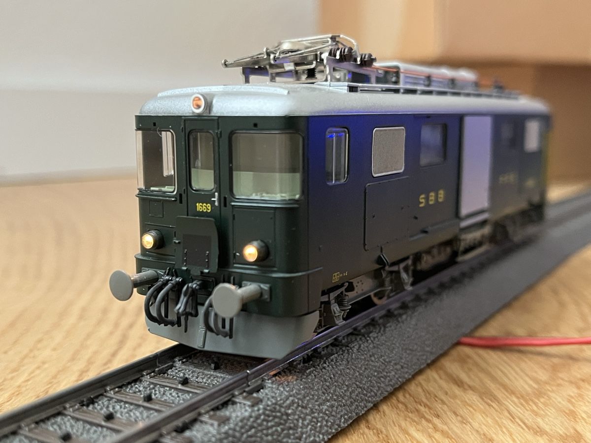 Roco Modellini di ferrovie: SBB De 4/4 Gepäcktriebwagen Roco AC digital – Usato da Basel venduto da Re620_11627 5