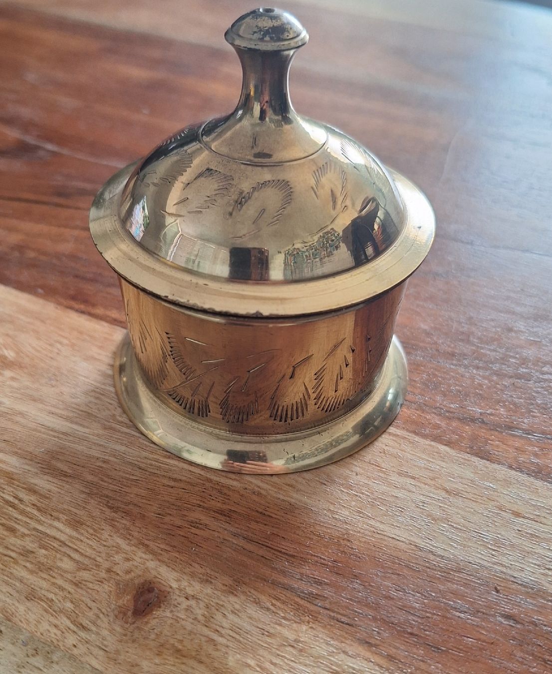 Alle Dekorationen: Messing Dose mit Deckel verziert – Gebraucht aus Horw von lee_mml6 1