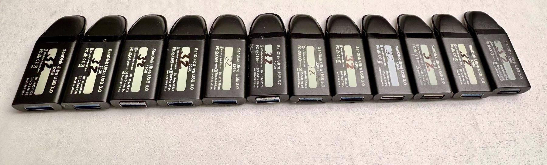 Sandisk Chiavette USB: 12 x SanDisk USB 3.0 Sticks 32 GB – Usato da Hermetschwil-Staffeln venduto da Mobile2013 4