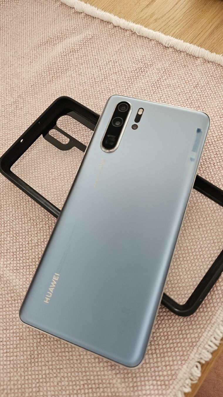 Huawei Telefoni cellulari / Smartphones: Huawei P30 Pro 256GB – Usato da Au ZH venduto da sene336 6