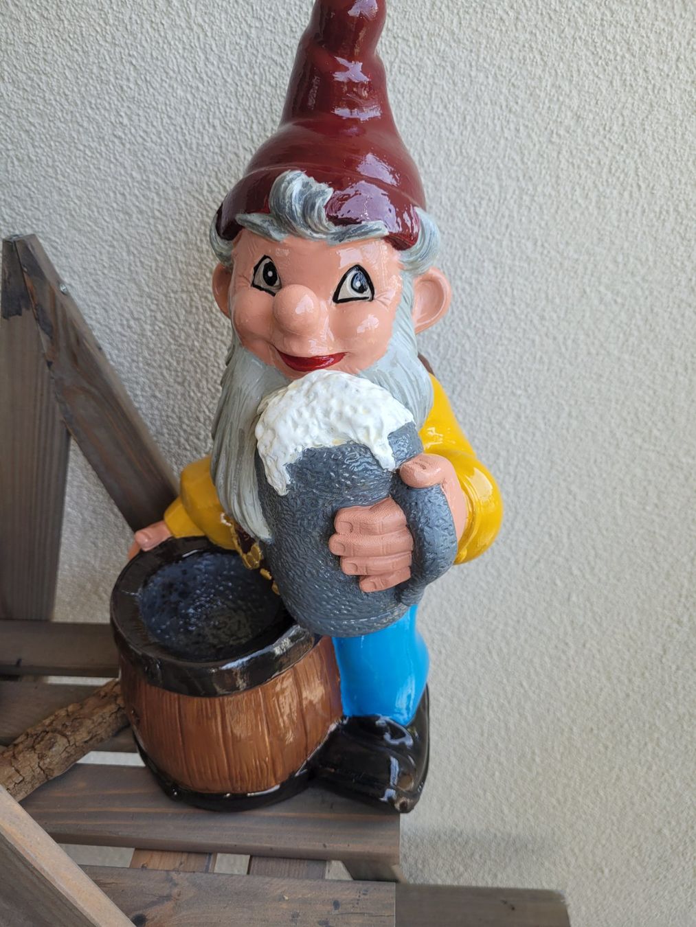 Figuren: Gartenzwerg mit Bier und Fass – Gebraucht aus Baar von Zwergen-Atelier4 6