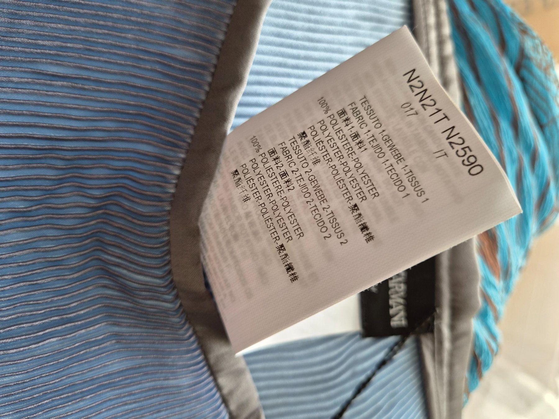 Armani Gonne: Armani wunderschöner Jupe ital. Gr. 42 – Nuovo (secondo la descrizione) da Frenkendorf venduto da Chrigeli01 4